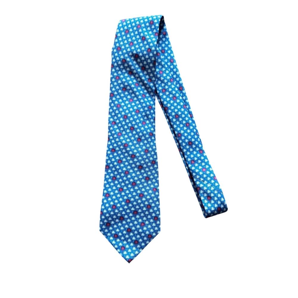 Vineyard Vines Silk Palm Tree Tie Blue Pink Martha's Vineyard - Picture 2 of 3
